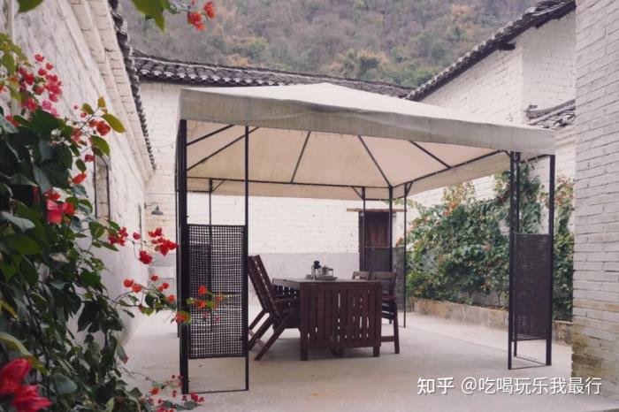  私人導(dǎo)游 經(jīng)濟(jì)效益可想而知苜蓿鄉(xiāng)村旅游火熱可見一斑(圖)社區(qū)法就是