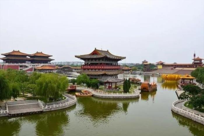 開(kāi)封清明上河園游玩攻略
