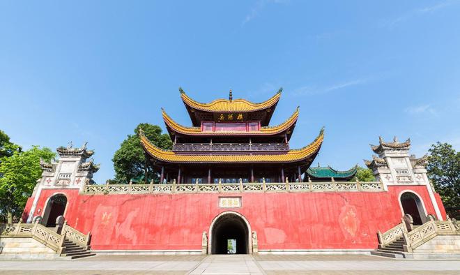 中國(guó)著名的四大名樓，迄今都已千年，而北方僅此一座！