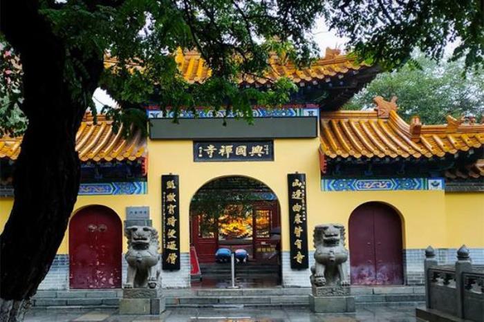 濟(jì)南千佛山門票價格及免費規(guī)定
