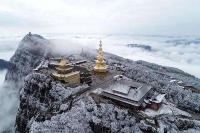 峨眉山有什么好玩的地方或者景點
