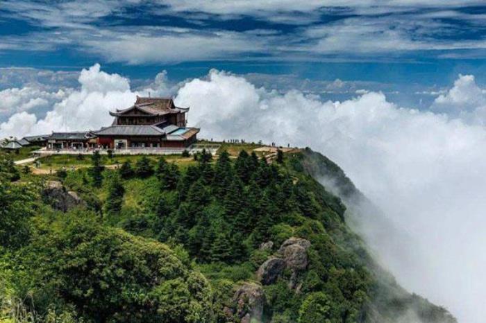 峨眉山有什么好玩的地方或者景點