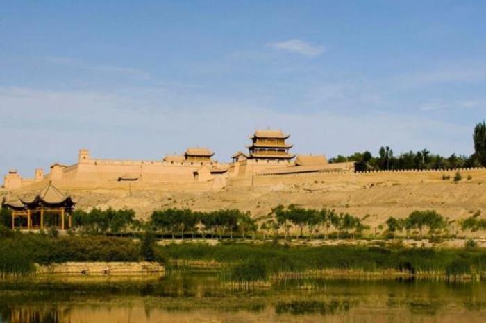 嘉峪關(guān)門票三個景點怎么去