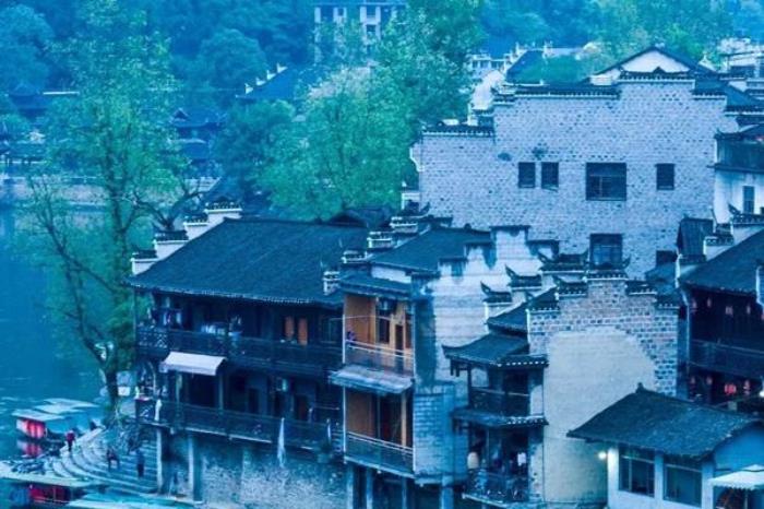 過(guò)年適合一個(gè)人去旅游的地方有哪些?這25個(gè)比較好的地方非常適合散心