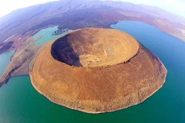世界上最震撼的66個自然奇觀，地球太不可思議了
