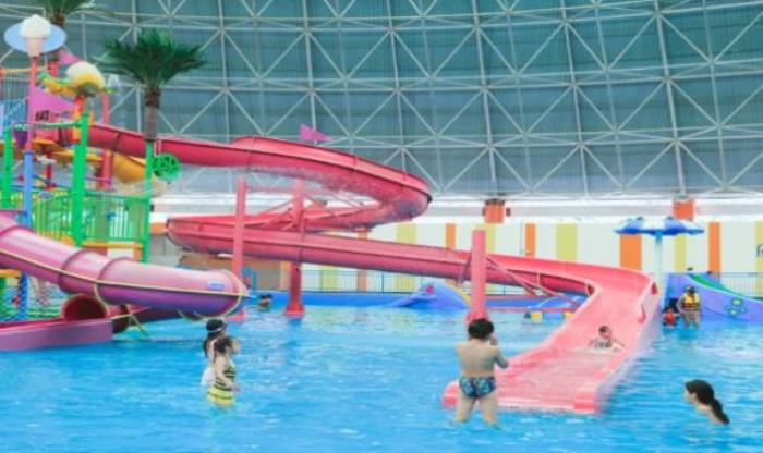 漾波溫泉水上樂園