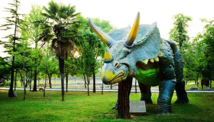 南陽市西峽伏牛山老界嶺·恐龍遺址園旅游區