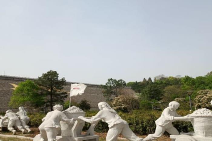 萬(wàn)佛湖風(fēng)景區(qū)