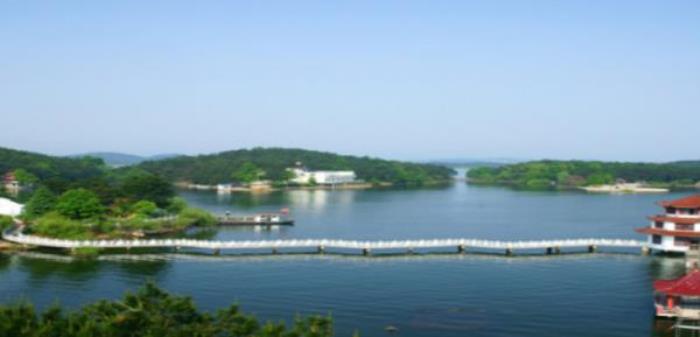 萬(wàn)佛湖風(fēng)景區(qū)