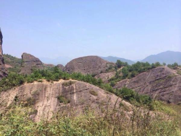 湖南岳陽玻璃橋景區石牛寨