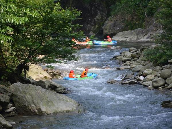連云山峽谷漂流