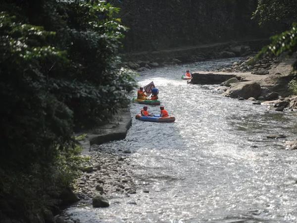 連云山峽谷漂流