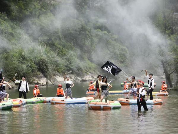 連云山峽谷漂流