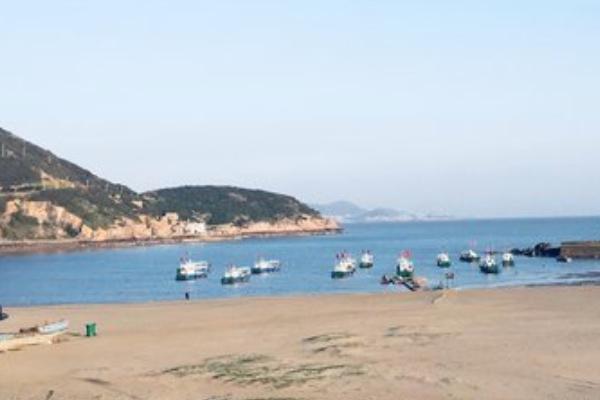 基湖沙灘