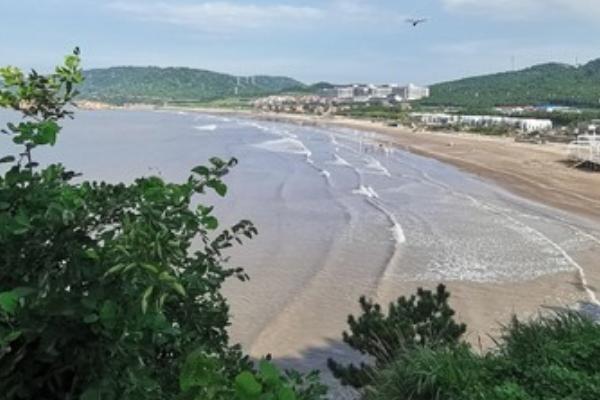 基湖沙灘