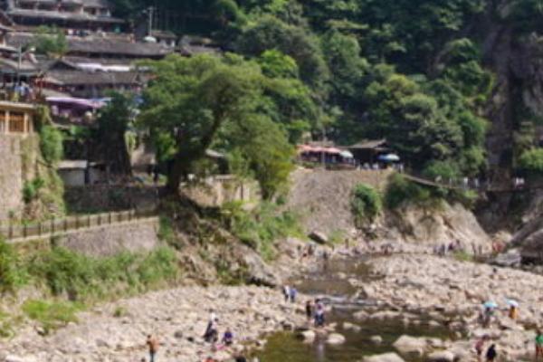 嶺上人家