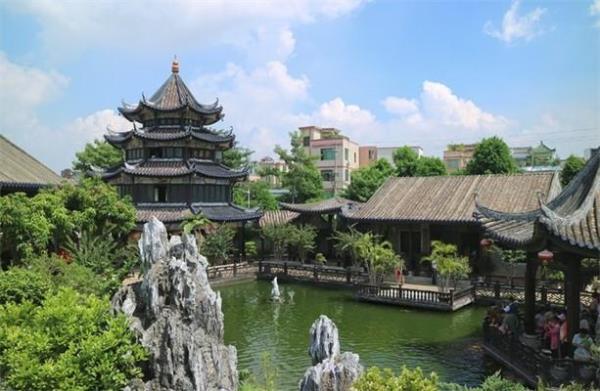余蔭山房