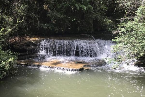 石板河風景區