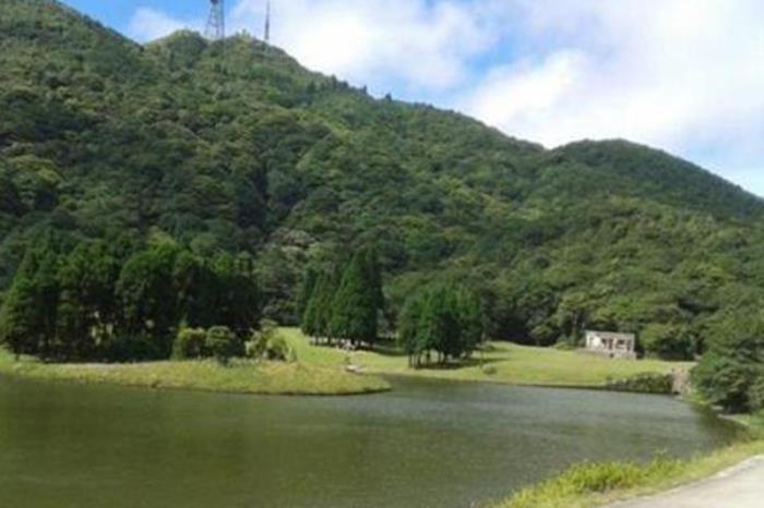 蒙山石燕山