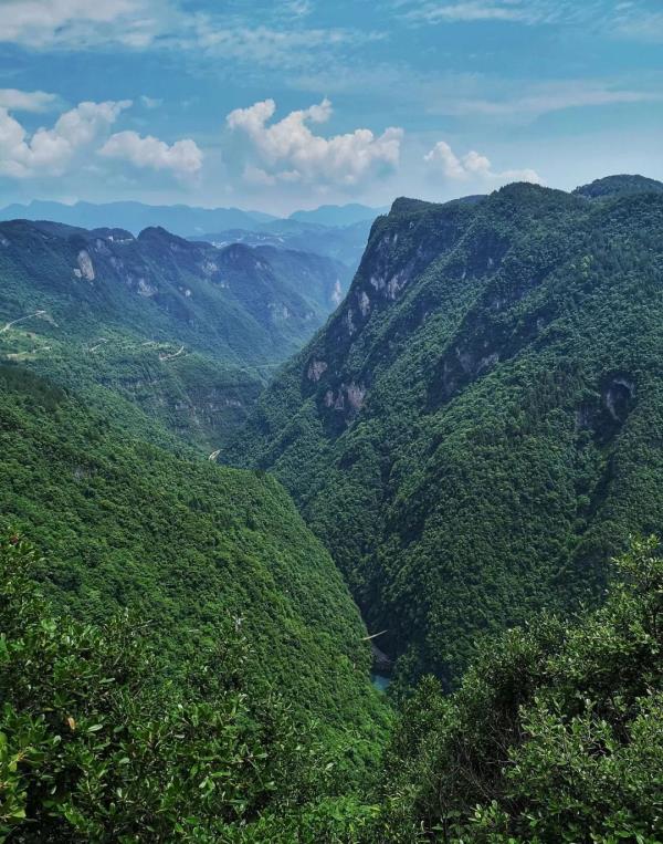 巴人河生態(tài)旅游區(qū)（三峽女人谷）