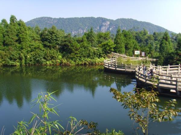 中國秦嶺悠然山高山濕地景區(qū)
