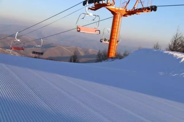 長城嶺滑雪場