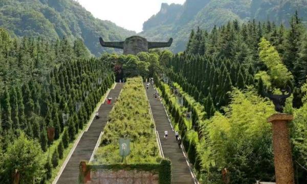 官門山