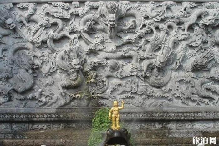 巖泉景區(qū)