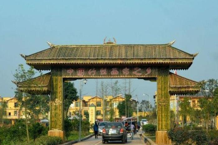 白坪飛龍景區(qū)