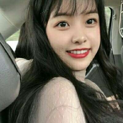 樟樹美女陪玩表演智妝