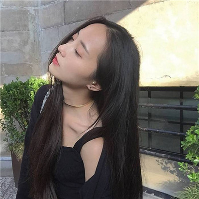 臨江陪游女孩美麗空姐韶火娟