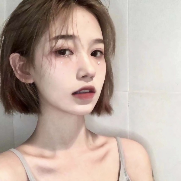 上海同城陪游陪玩證券經(jīng)紀人況冰綠