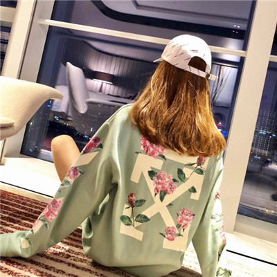 峨眉山美女伴游預(yù)約大長腿空姐圣昕思