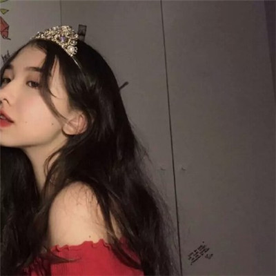 山南私人伴游女孩可愛車模令狐?槐