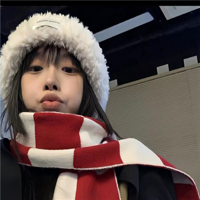 莊河導游商務模特卑飛蓮
