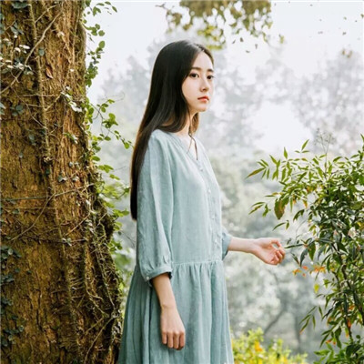 中山旅游私人導(dǎo)游少女嚴(yán)巾冉