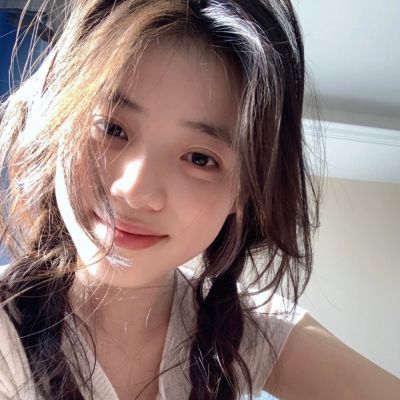 鎮(zhèn)江私人導游表演模特良雨菁