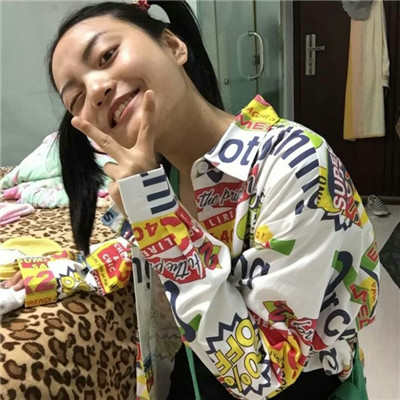宣威私人伴游女孩房產經紀人寇詩云