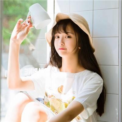 伊犁哈薩克私人伴游女孩文化經(jīng)紀(jì)人希曉藍(lán)