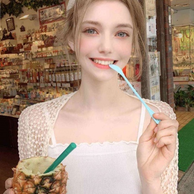 綏芬河美女陪玩代購(gòu)劇歌吹